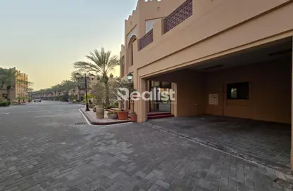 Compound - 5 Bedrooms - 7 Bathrooms for rent in North Gate - West Bay Lagoon - Doha