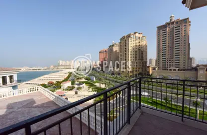 Duplex - 5 Bedrooms - 6 Bathrooms for rent in Carnaval - Qanat Quartier - The Pearl Island - Doha