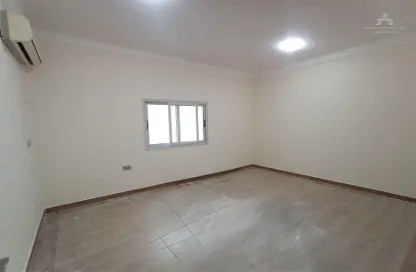 Apartment - 2 Bedrooms - 2 Bathrooms for rent in Al Sadd Road - Al Sadd - Doha