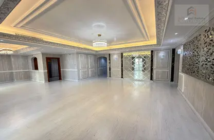 Apartment - 3 Bedrooms - 4 Bathrooms for sale in Burj Eleganté - Porto Arabia - The Pearl Island - Doha