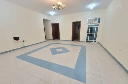 Apartment - 2 Bedrooms - 2 Bathrooms for rent in Al Mansoura - Al Mansoura - Doha