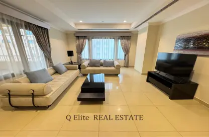 Apartment - 1 Bedroom - 2 Bathrooms for rent in Tower 15 - Porto Arabia - The Pearl Island - Doha