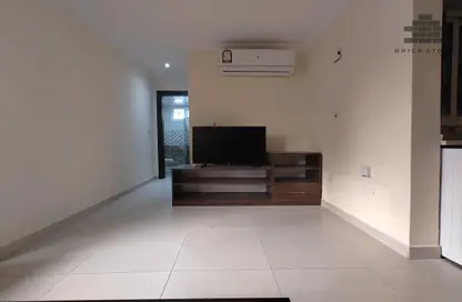 Apartment - 1 Bedroom - 1 Bathroom for rent in Umm Al Shebram Street - Fereej Abdul Aziz - Doha