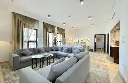 Apartment - 2 Bedrooms - 3 Bathrooms for sale in Nobili - Qanat Quartier - The Pearl Island - Doha