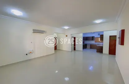 Apartment - 2 Bedrooms - 2 Bathrooms for rent in Muntazah 35 - Al Muntazah - Doha