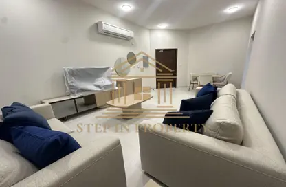 Apartment - 2 Bedrooms - 2 Bathrooms for rent in Anas Street - Fereej Bin Mahmoud North - Fereej Bin Mahmoud - Doha