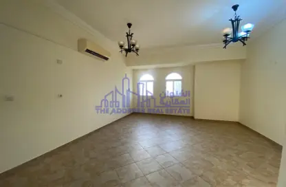 Apartment - 2 Bedrooms - 2 Bathrooms for rent in Al Rayyan Road - Al Sadd - Doha