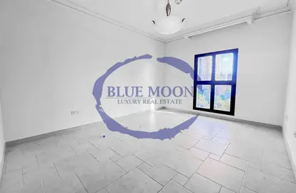 Apartment - 2 Bedrooms - 2 Bathrooms for rent in Qanat Quartier - The Pearl Island - Doha