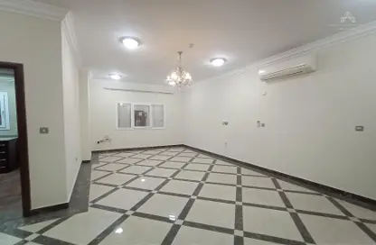 Apartment - 2 Bedrooms - 2 Bathrooms for rent in Al Muntazah Street - Al Muntazah - Doha