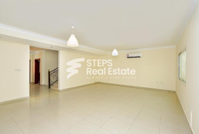 Villa - 5 Bedrooms - 5 Bathrooms for rent in Al Hanaa Street - Al Gharrafa - Doha