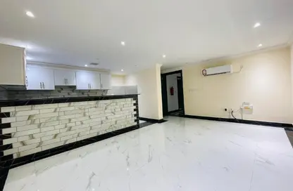 Apartment - 1 Bedroom - 1 Bathroom for rent in Somerset Al Mansoura - Al Mansoura - Doha