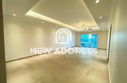 Apartment - 2 Bedrooms - 2 Bathrooms for rent in Porto Arabia - The Pearl Island - Doha