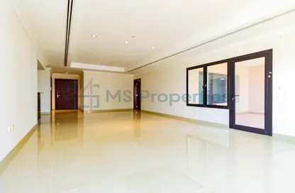 Apartment - 1 Bedroom - 2 Bathrooms for sale in West Porto Drive - Porto Arabia - The Pearl Island - Doha