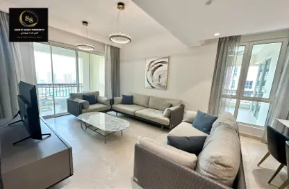 Apartment - 2 Bedrooms - 3 Bathrooms for rent in Viva West - Viva Bahriyah - The Pearl Island - Doha