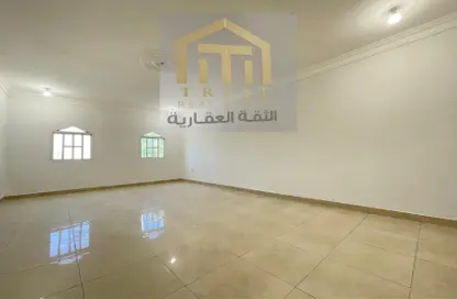 Villa - 5 Bedrooms - 6 Bathrooms for rent in Street 870 - Al Duhail South - Al Duhail - Doha