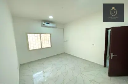 Apartment - 3 Bedrooms - 2 Bathrooms for rent in Bu Hamour Street - Abu Hamour - Doha