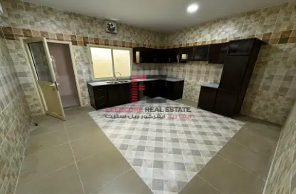 Villa - 6 Bedrooms - 6 Bathrooms for rent in New Salata - Salata - Doha