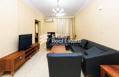 Apartment - 1 Bedroom - 2 Bathrooms for rent in Anas Street - Fereej Bin Mahmoud North - Fereej Bin Mahmoud - Doha