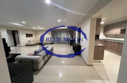 Apartment - 2 Bedrooms - 3 Bathrooms for rent in West Porto Drive - Porto Arabia - The Pearl Island - Doha