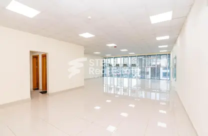 Office Space - Studio - 1 Bathroom for rent in Al Ain Center - Salwa Road - Doha