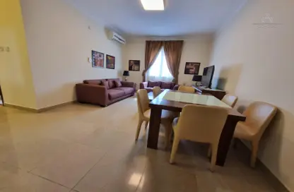 Apartment - 2 Bedrooms - 2 Bathrooms for rent in Umm Ghwailina Comm - Umm Ghuwalina - Umm Ghuwailina - Doha