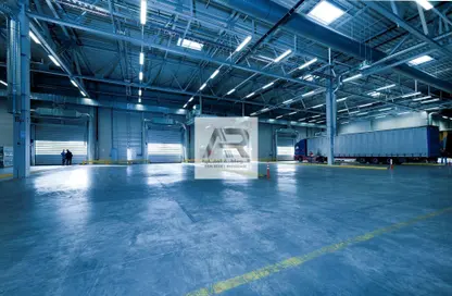 Warehouse - Studio for rent in East Industrial Street - Birkat Al Awamer - Al Wakra