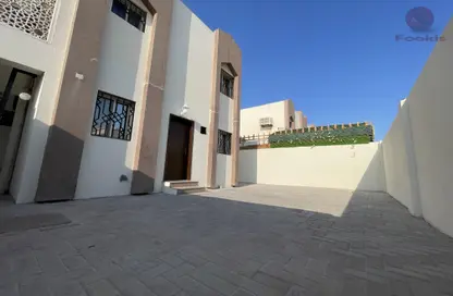 Compound - 3 Bedrooms - 3 Bathrooms for rent in Umm Al Seneem Street - Ain Khaled - Doha