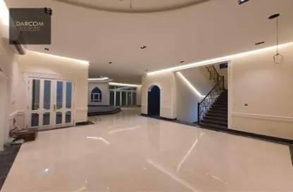 Villa - 5 Bedrooms - 7 Bathrooms for rent in Wadi Al Shaheeniya Street - Ain Khaled - Doha