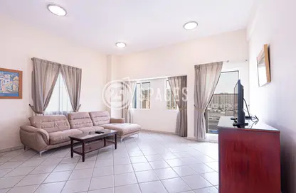 Apartment - 1 Bedroom - 2 Bathrooms for rent in Musheireb Tower - Musheireb - Musheireb - Doha