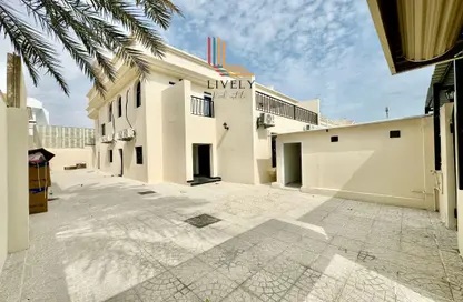 Villa - 6 Bedrooms - 6 Bathrooms for rent in Madinat Khalifa Building 58 - Madinat Khalifa South - Madinat Khalifa - Doha