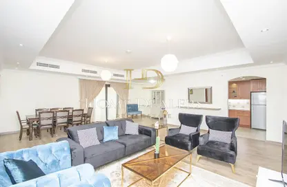 Apartment - 2 Bedrooms - 3 Bathrooms for sale in West Porto Drive - Porto Arabia - The Pearl Island - Doha