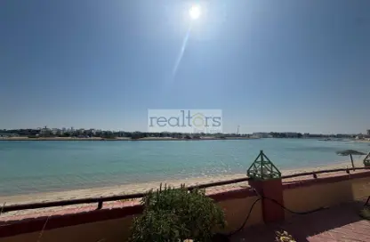 Compound - 6 Bedrooms - 4 Bathrooms for rent in West Gate - West Bay Lagoon - Doha