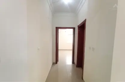 Apartment - 1 Bedroom - 1 Bathroom for rent in Umm Ghuwalina - Umm Ghuwailina - Doha