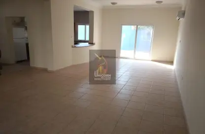 Compound - 5 Bedrooms - 4 Bathrooms for rent in Mamoura 18 - Al Maamoura - Doha