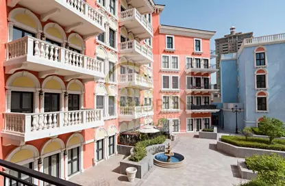 Apartment - 1 Bedroom - 2 Bathrooms for rent in Chateau - Qanat Quartier - The Pearl Island - Doha