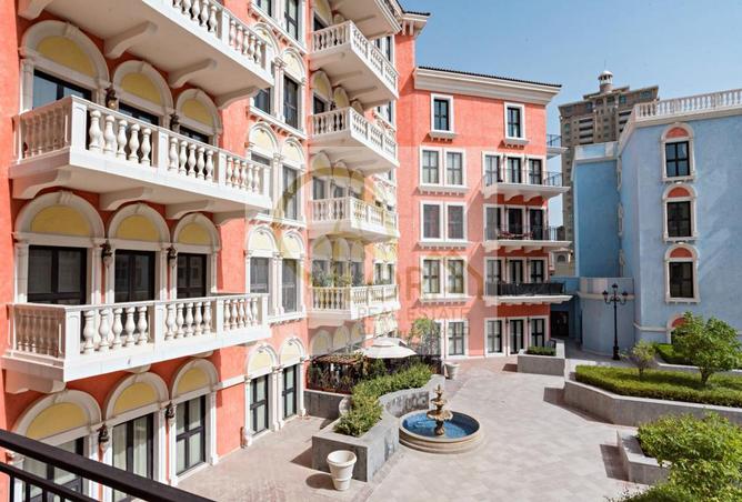 Apartment - 1 Bedroom - 2 Bathrooms for rent in Chateau - Qanat Quartier - The Pearl Island - Doha