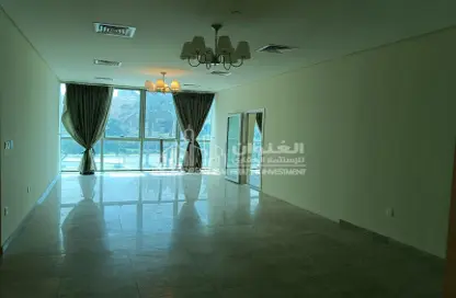 شقة - 4 غرف نوم - 4 حمامات للايجار في برج زجزاج  ا - أبراج زجزاج - الخليج الغربي - الدوحة