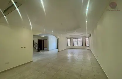 Villa - 5 Bedrooms - 6 Bathrooms for rent in Bu Hamour Street - Abu Hamour - Doha