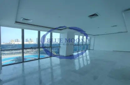 Apartment - 3 Bedrooms - 5 Bathrooms for rent in West Bay - West Bay - Doha