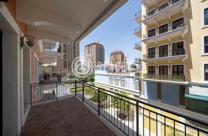 Apartment - 1 Bedroom - 2 Bathrooms for rent in Carnaval - Qanat Quartier - The Pearl Island - Doha