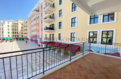 Apartment - 2 Bedrooms - 3 Bathrooms for sale in Nobili - Qanat Quartier - The Pearl Island - Doha