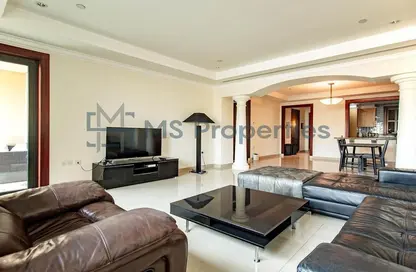 Townhouse - 2 Bedrooms - 3 Bathrooms for sale in East Porto Drive - Porto Arabia - The Pearl Island - Doha