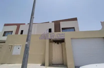 Villa - 4 Bedrooms - 4 Bathrooms for rent in Umm Al Seneem Street - Ain Khaled - Doha