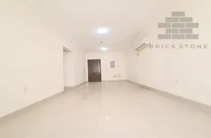 Apartment - 2 Bedrooms - 2 Bathrooms for rent in Al Darwish Building - Al Sadd - Al Sadd - Doha