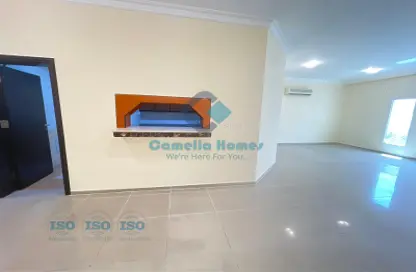 Apartment - 2 Bedrooms - 3 Bathrooms for rent in Al Duhail - Al Duhail - Doha