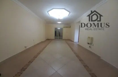 Apartment - 2 Bedrooms - 2 Bathrooms for rent in Ibn Asakir Street - Najma - Doha