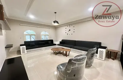 Apartment - 1 Bedroom - 2 Bathrooms for rent in Musheireb - Musheireb - Doha