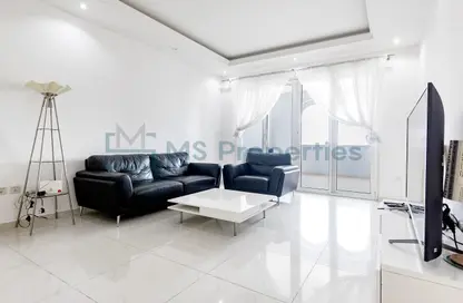 Apartment - 2 Bedrooms - 3 Bathrooms for rent in Viva East - Viva Bahriyah - The Pearl Island - Doha