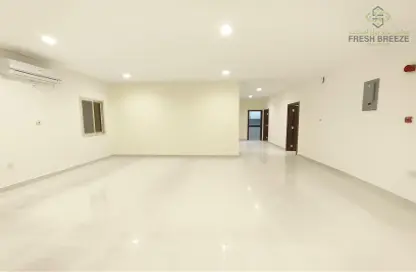 Apartment - 4 Bedrooms - 2 Bathrooms for rent in Fereej Abdul Aziz - Fereej Abdul Aziz - Doha