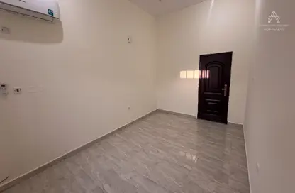 Villa - 2 Bedrooms - 1 Bathroom for rent in Al Thumama - Al Thumama - Doha